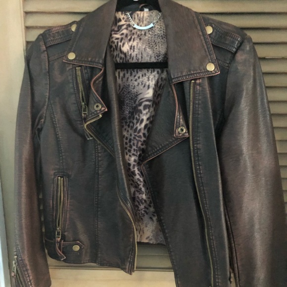 paparazzi Other - Distressed looking faux leather jacket